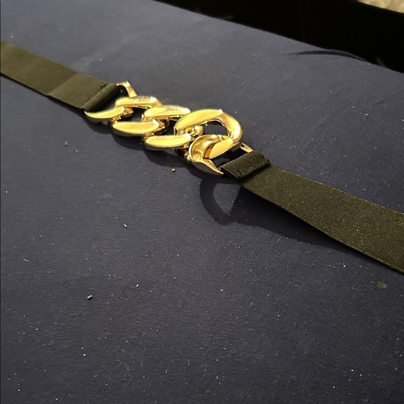 Elegant Black and Gold Women\'s Belt
